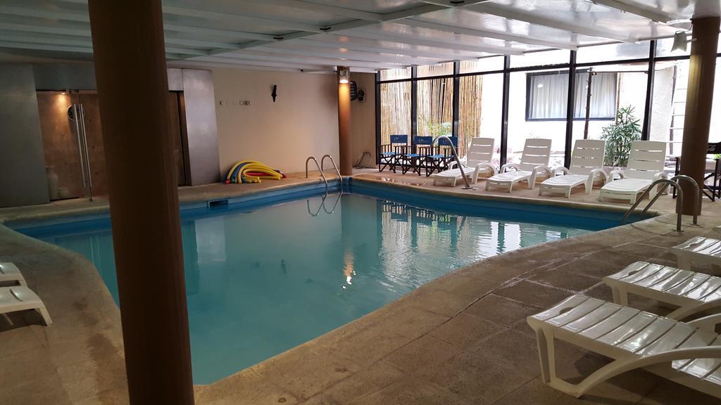 Howard Johnson By Wyndham San Pedro Ngoại thất bức ảnh