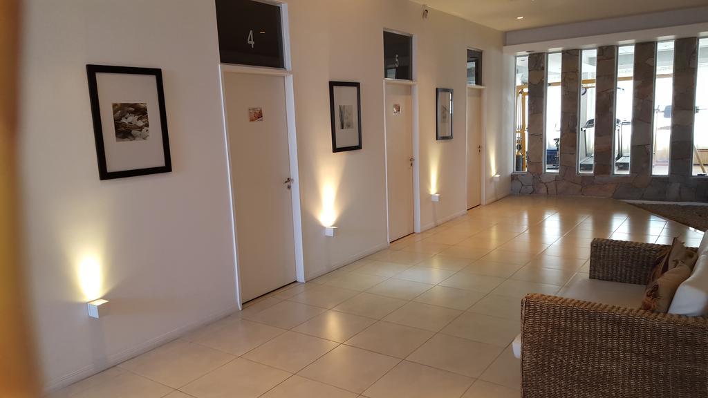 Howard Johnson By Wyndham San Pedro Ngoại thất bức ảnh