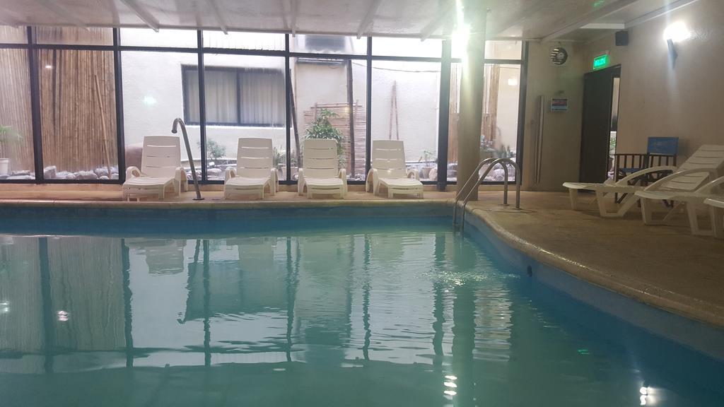 Howard Johnson By Wyndham San Pedro Ngoại thất bức ảnh